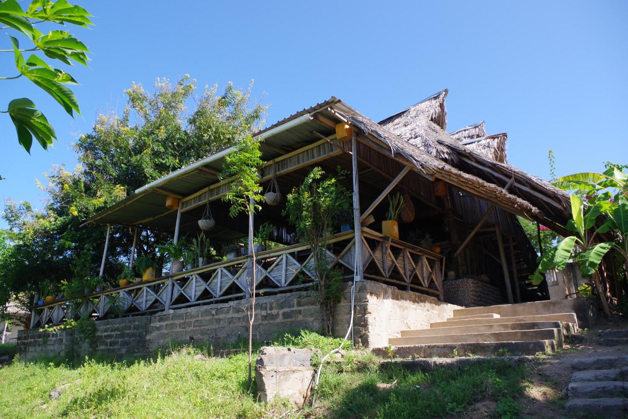 Mikoko Beach & Cottages Bagamoyo Exterior photo